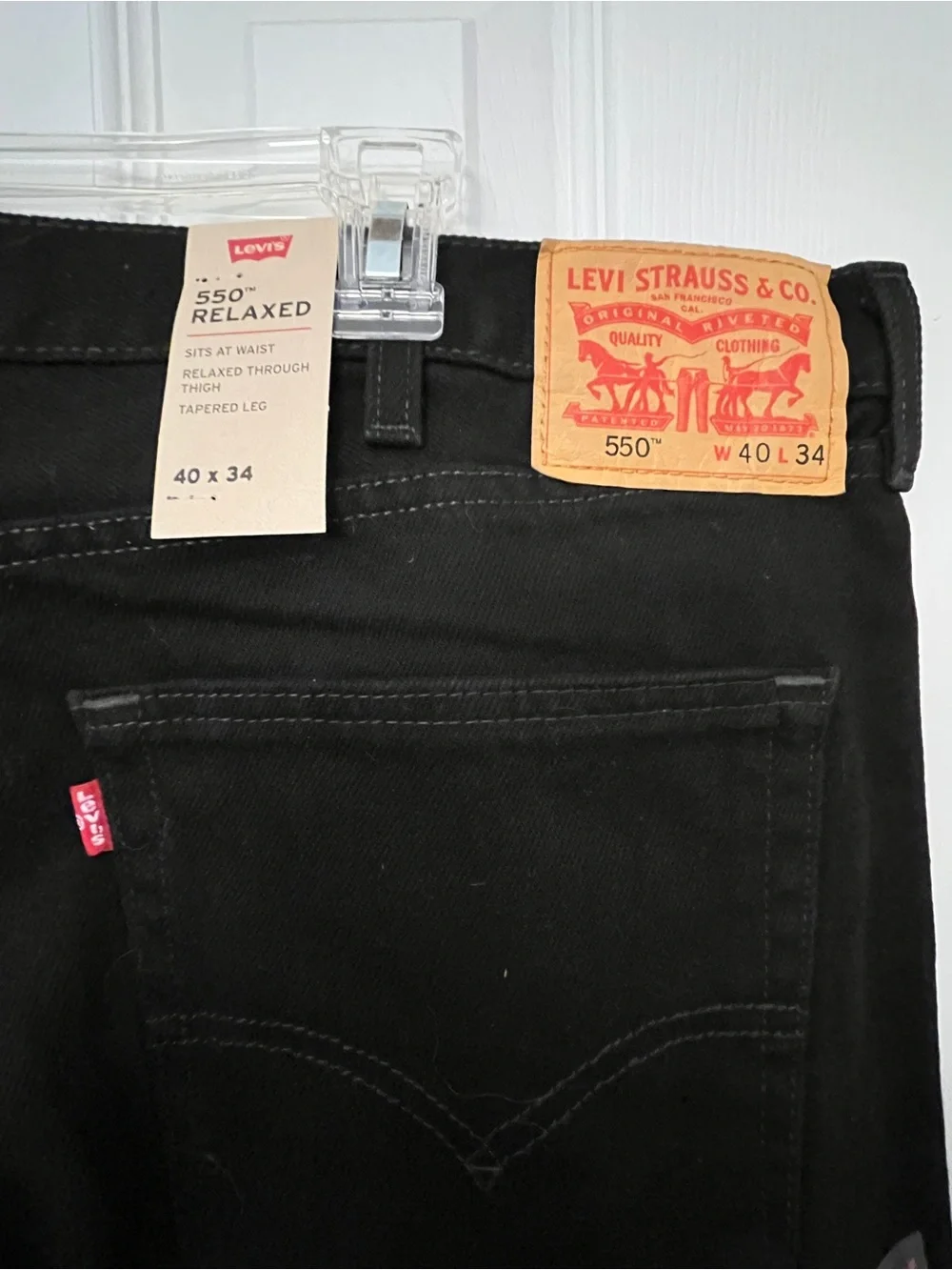 Men’s Levi’s 550 Relaxed 40x34 Black Jeans - NWT